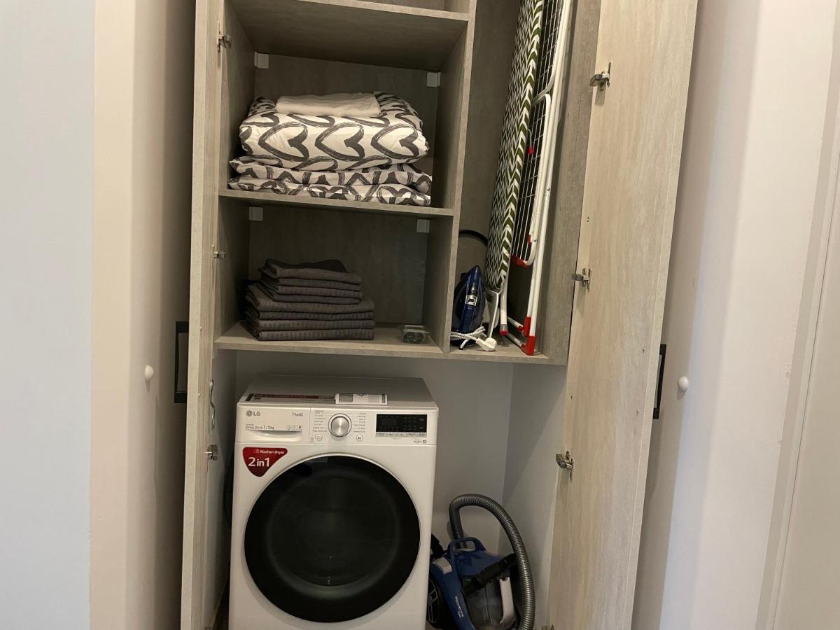 בוקרשט Beautiful Penthouse Lakeview W18 מראה חיצוני תמונה